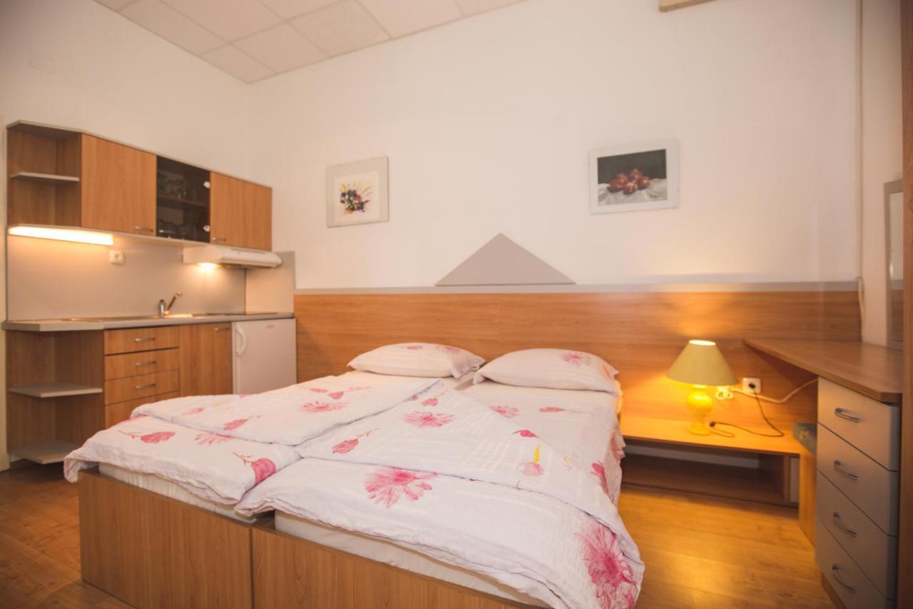 Apartmani Nada & Darko, Kampor, Rab, Hrvatska Ngoại thất bức ảnh