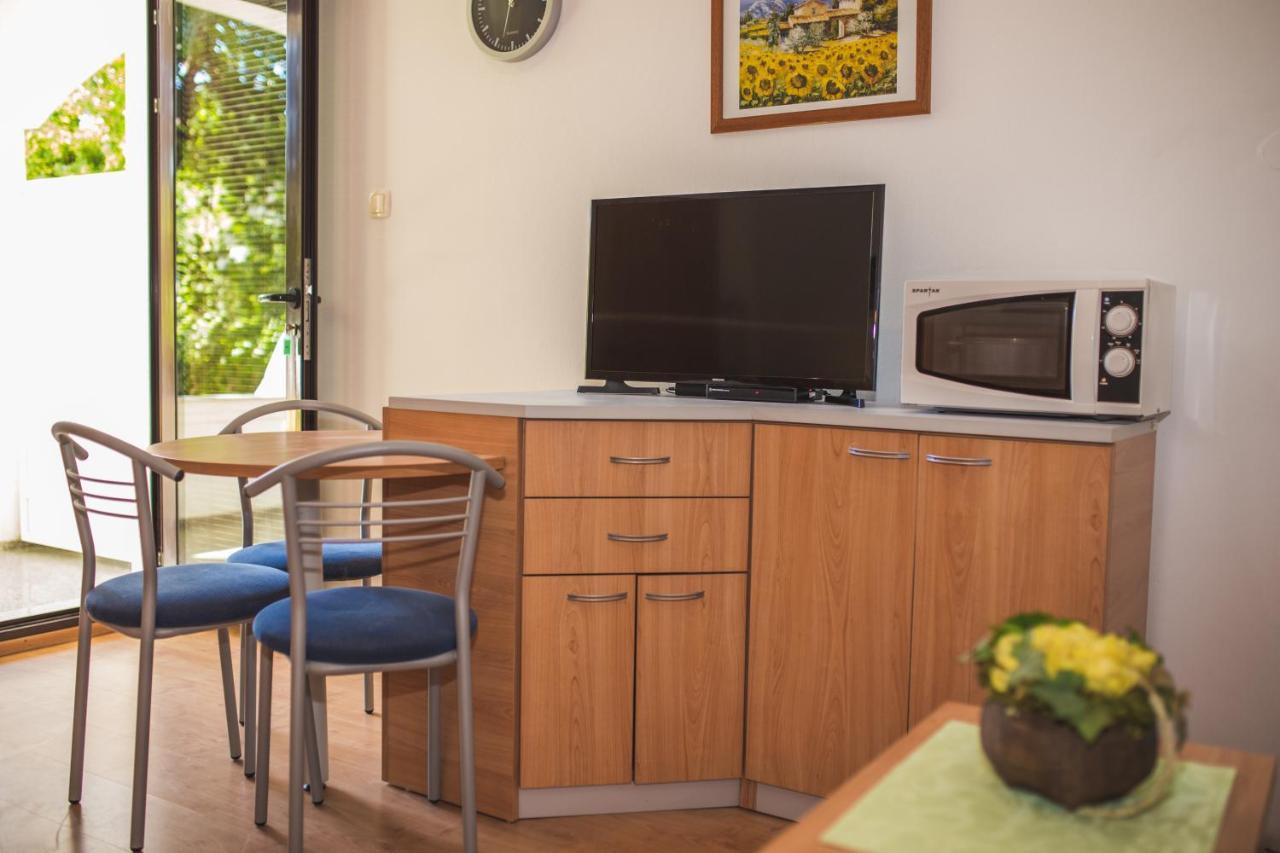 Apartmani Nada & Darko, Kampor, Rab, Hrvatska Ngoại thất bức ảnh